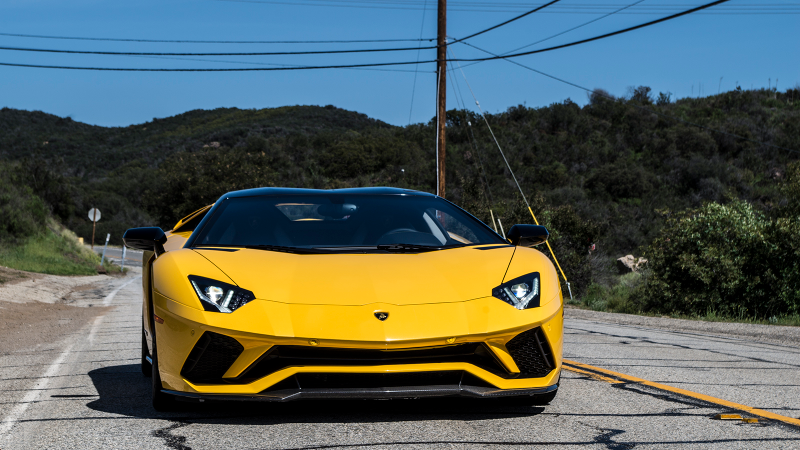Illustration for article titled The $460,000 740 HP Lamborghini Aventador S Is Barely A Car